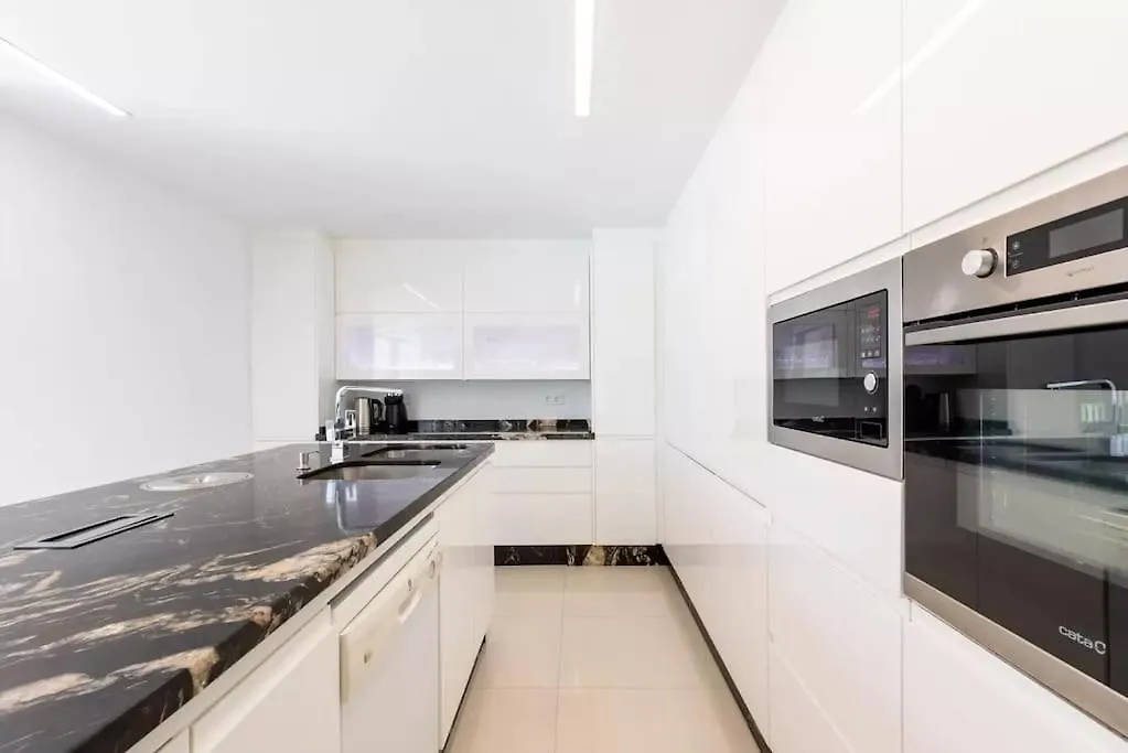 Ohana2 Luxury Villa مالقة 0*,